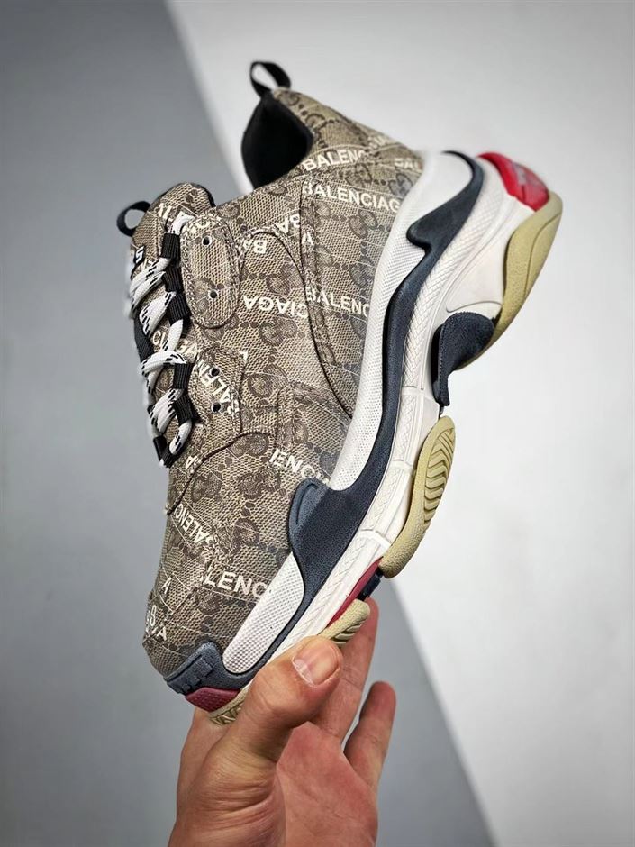 Gvc*1 X Ba1en*iaga TRIPLE S SNEAKER   BLA039
