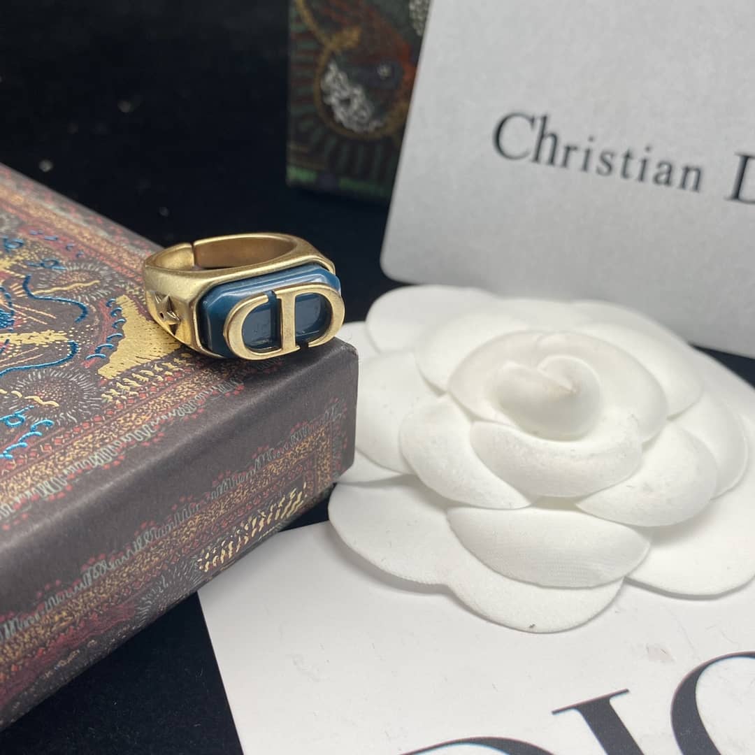 Luxury Chr1st1an D10r Classic AAA+ Ring