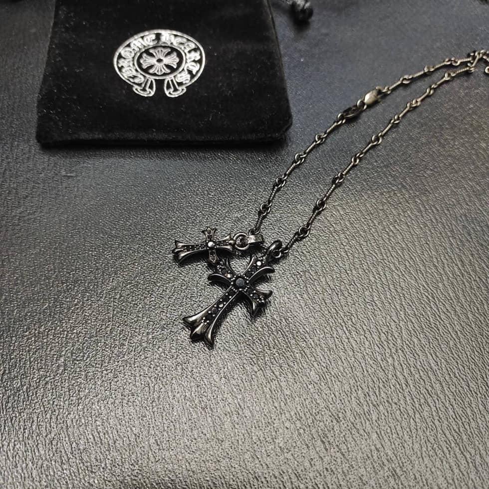 7 Star Ch*0me He**ts Necklace