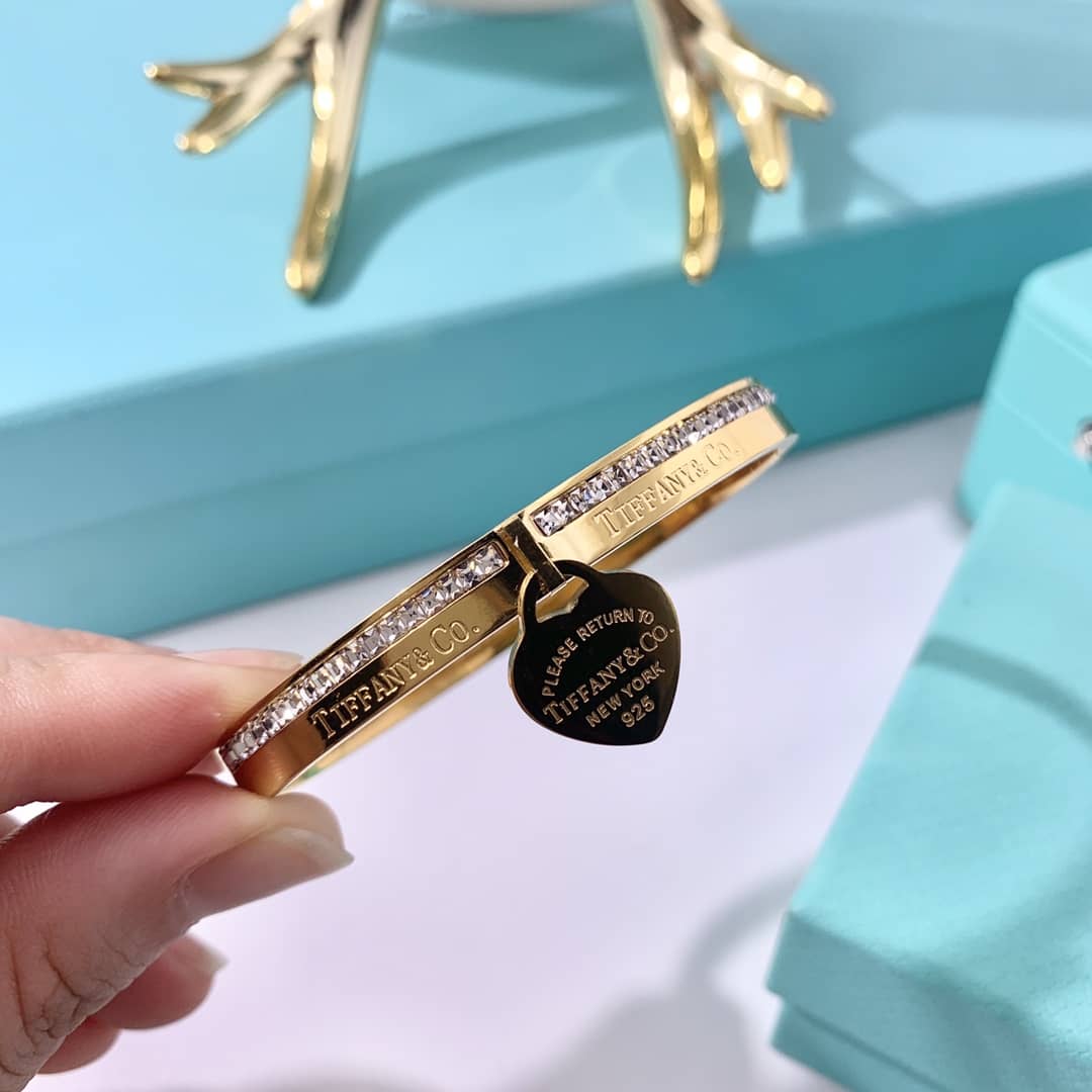 T*f*ny Bracelet Copy