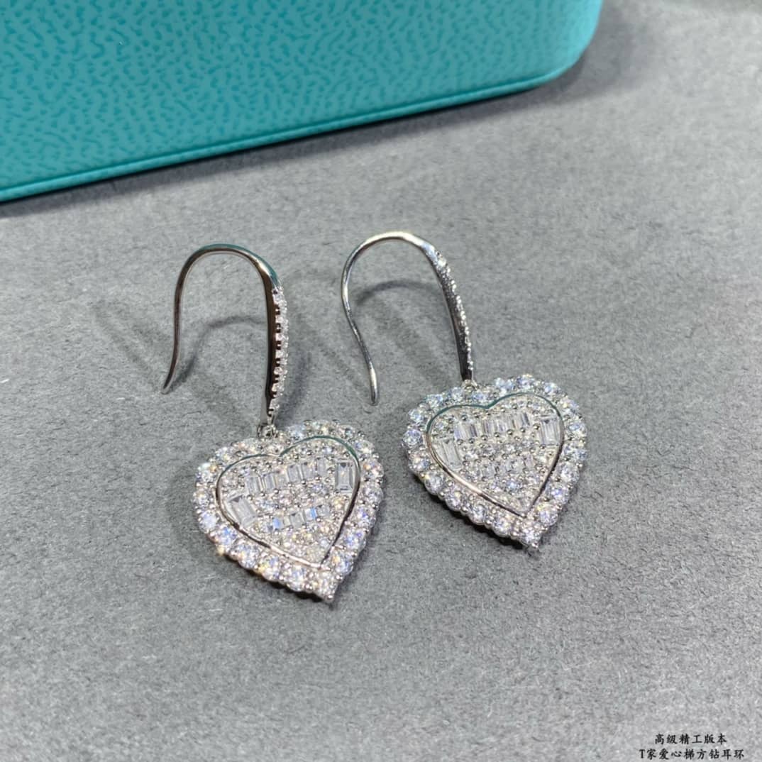 7 Star T*f*ny Earring