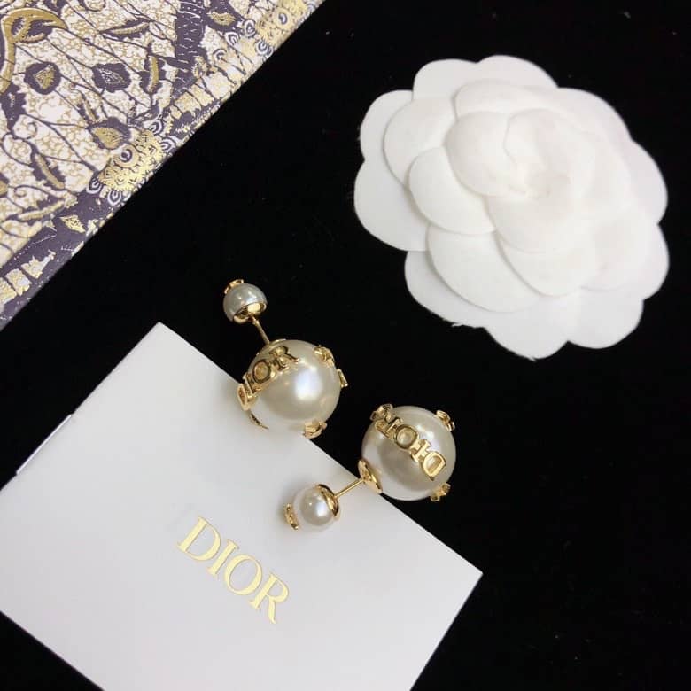 Wholesale Chr1st1an D10r AAA+ Earring