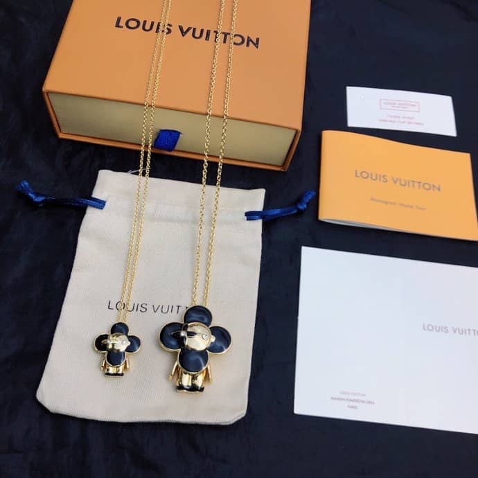 L0vis Vvtt0n Necklace Copy