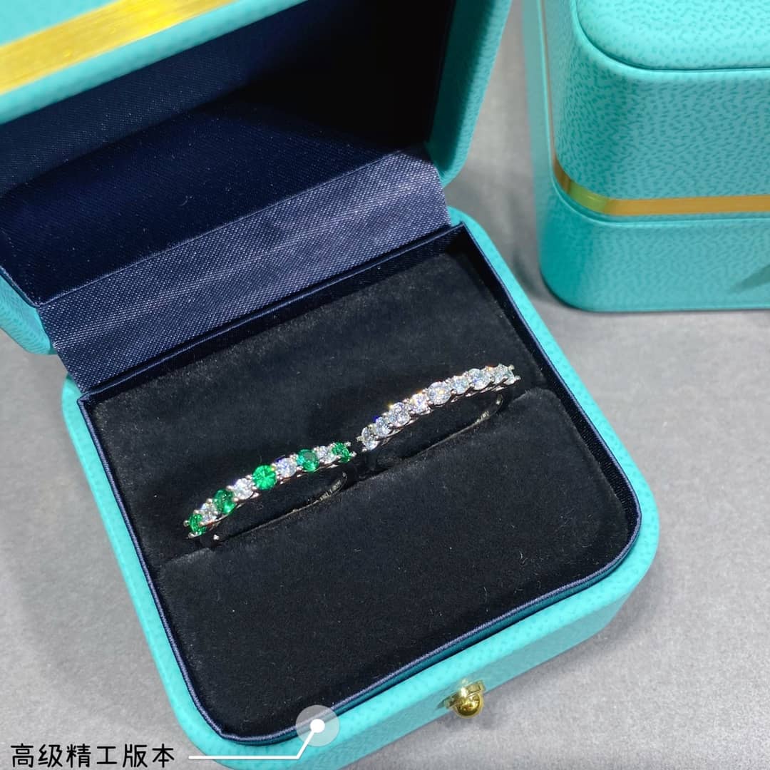 Knockoff T*f*ny Logo Ring