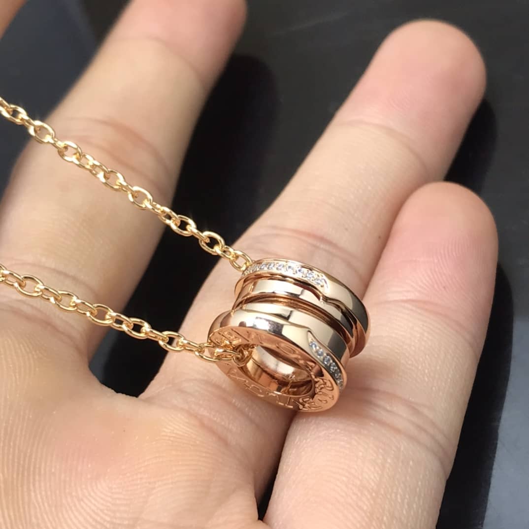 Bv1g*ai Necklace First Copy