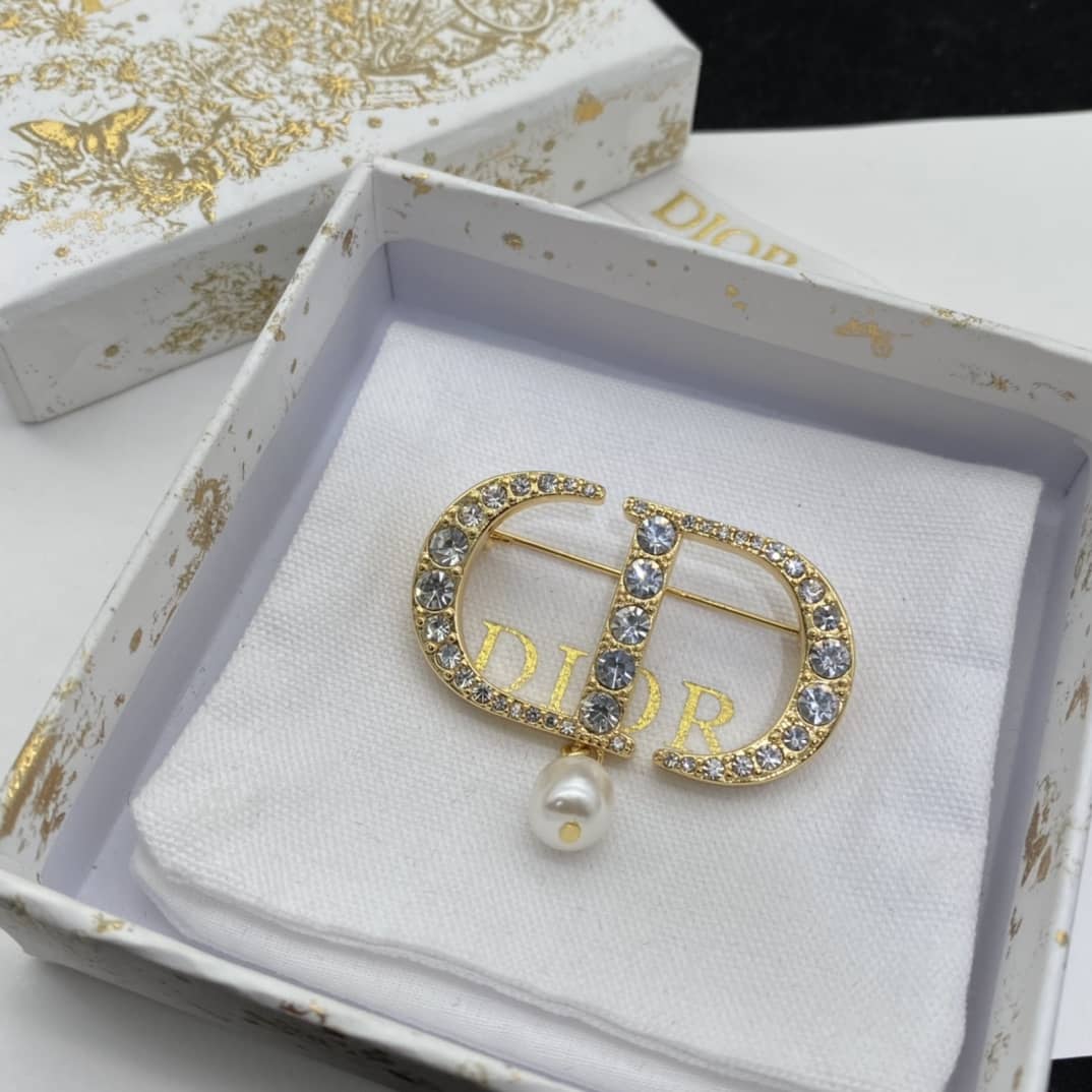 High Quality Chr1st1an D10r Brooch