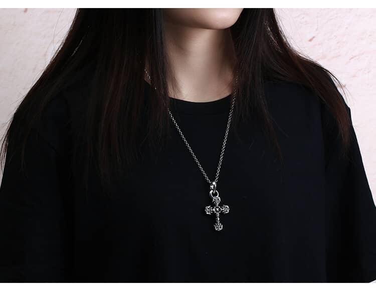 Top Quality Ch*0me He**ts Necklace