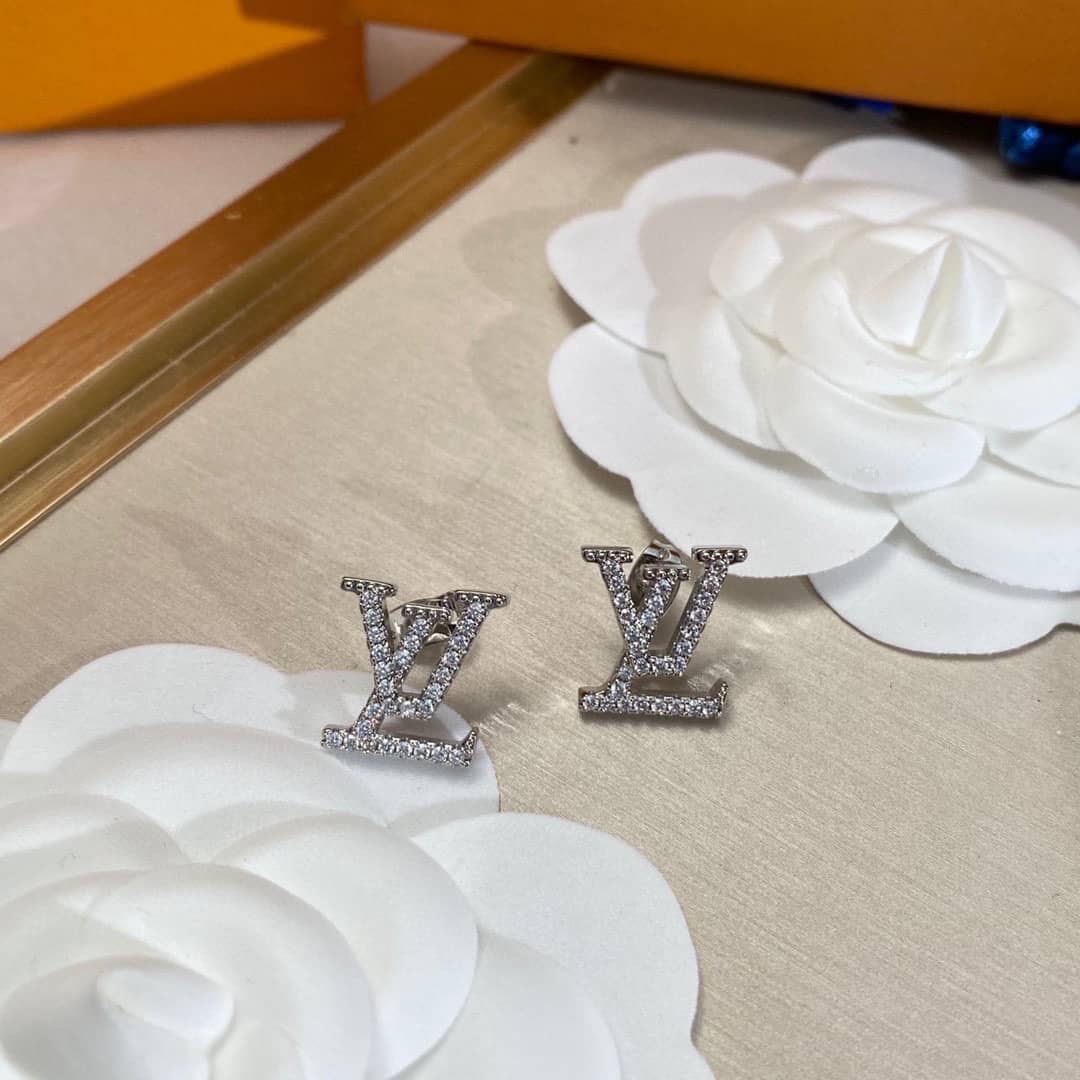 High Quality L0vis Vvtt0n Earring