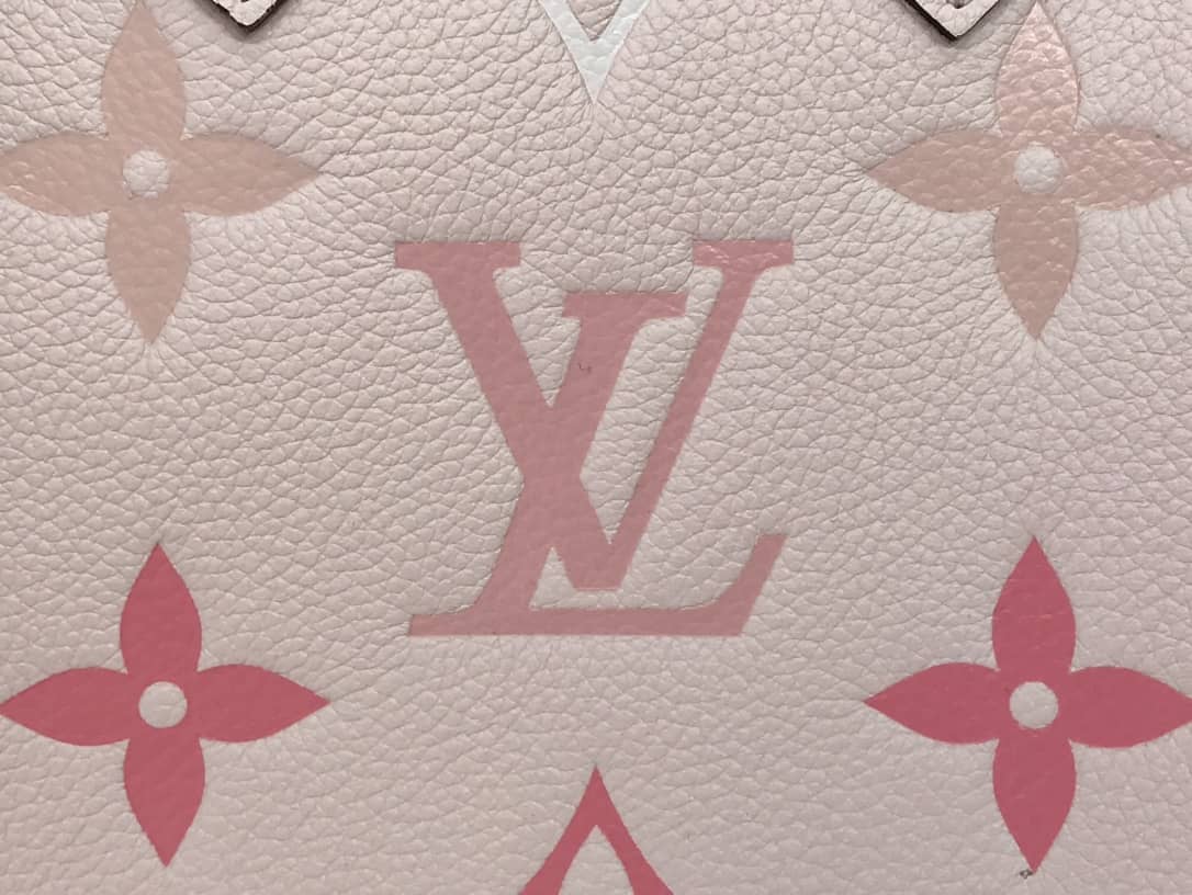 L0vis Vvtt0n Monogram Petit Sac Plat Bag Replica Pink M80449