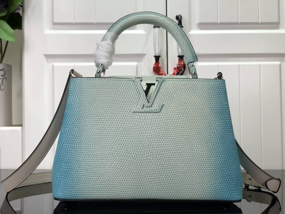 L0vis Vvtt0n Capucines BB Collection Blue N98093 Replica Shoulder Bag
