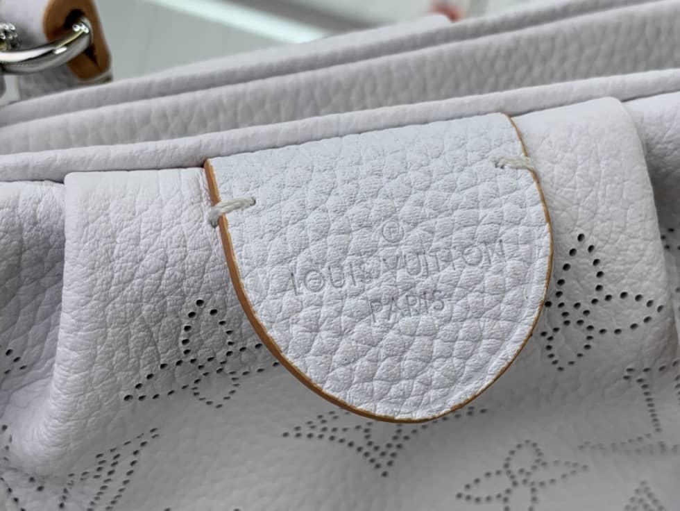 L0vis Vvtt0n Monogram Mahina Scala Mini M80092 Replica Crossbody Bag
