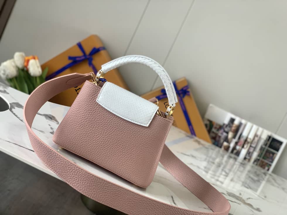 L0vis Vvtt0n Galet Capucines Mini Bag