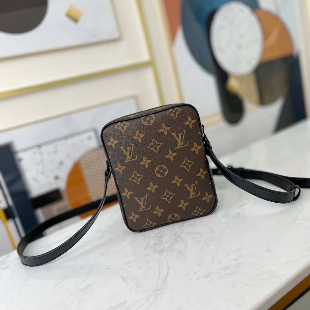 L0vis Vvtt0n Virgil Abloh Christopher Wearable Replica Wallet M69404