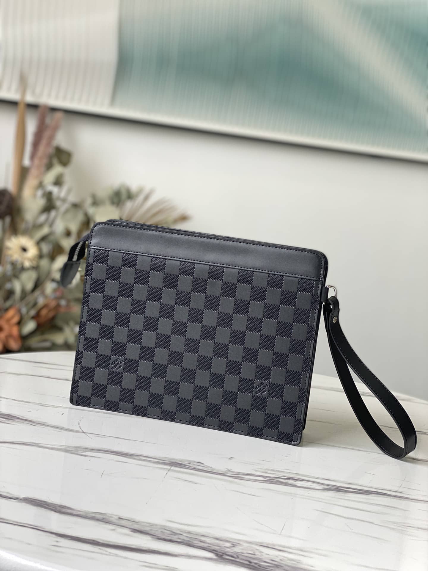 L0vis Vvtt0n Leather Standing Damier Infini 3D Cowhide Pouch Replica Black N60450