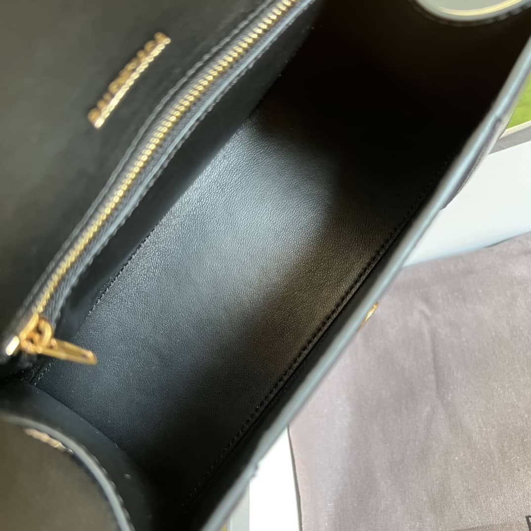 Gvc*1 Ba1en*iaga Hourglass S Tote Bag 5935461 Replica