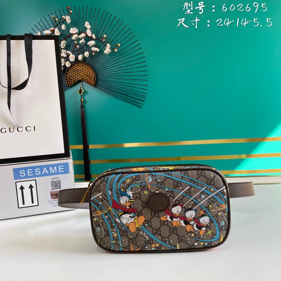 Gvc*1 Disney Svp*me GG Canvas Leather Belt Bag Replica 602695