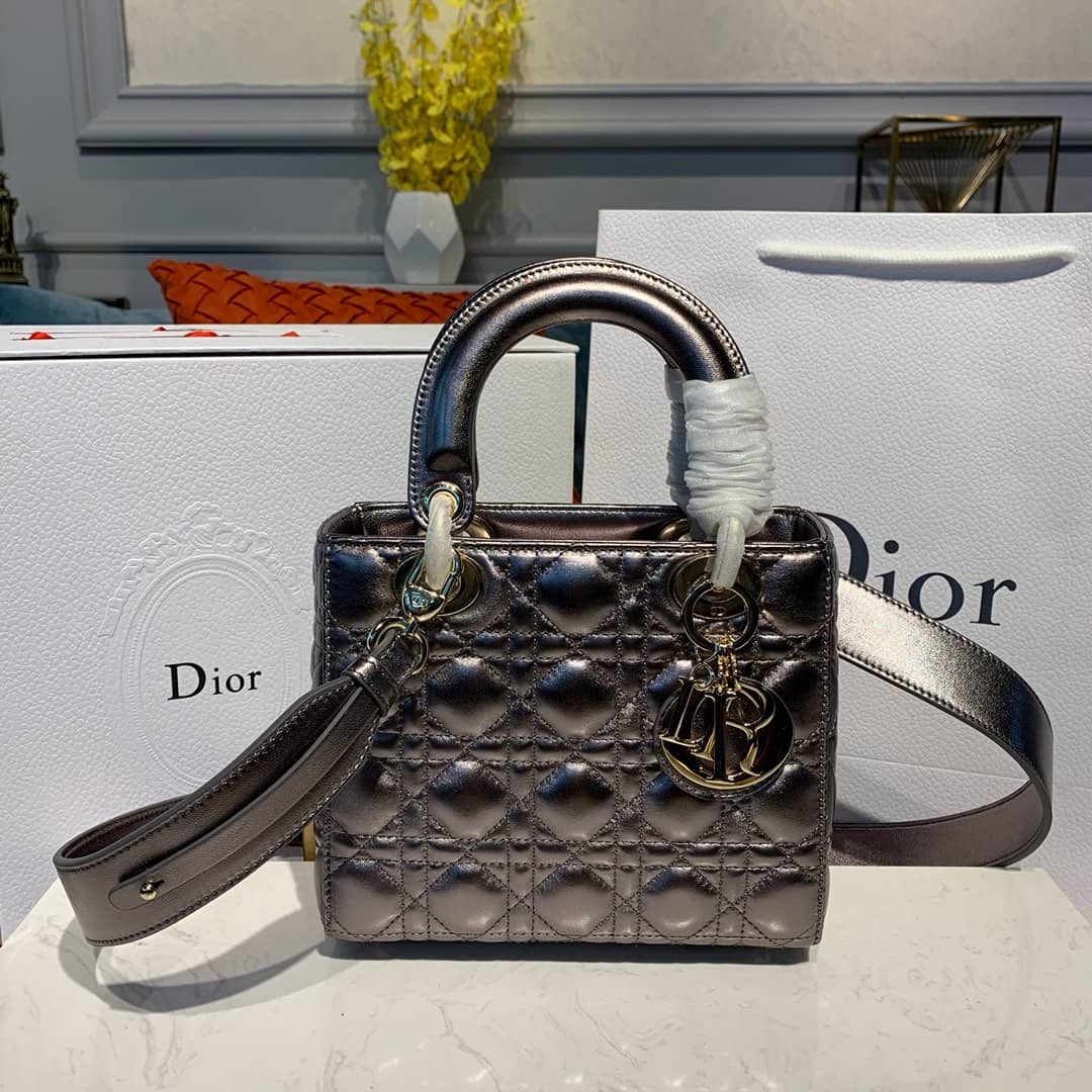 Chr1st1an D10r Lady D10r 20CM Replica Bag