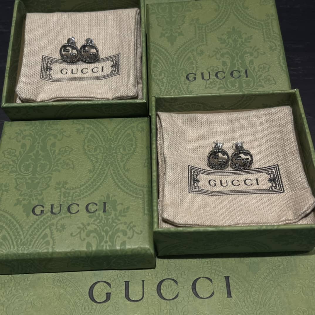 Wholesale Gvc*1 Logo Earring
