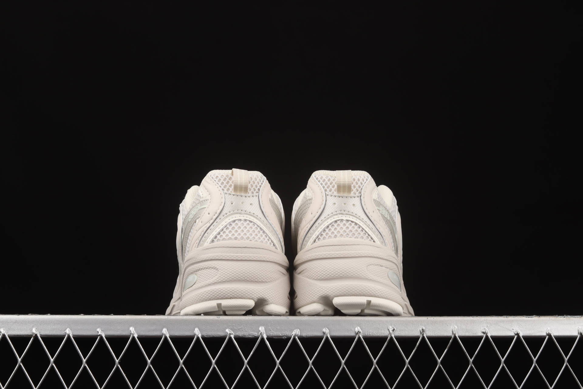 530 Beige MR530AA1