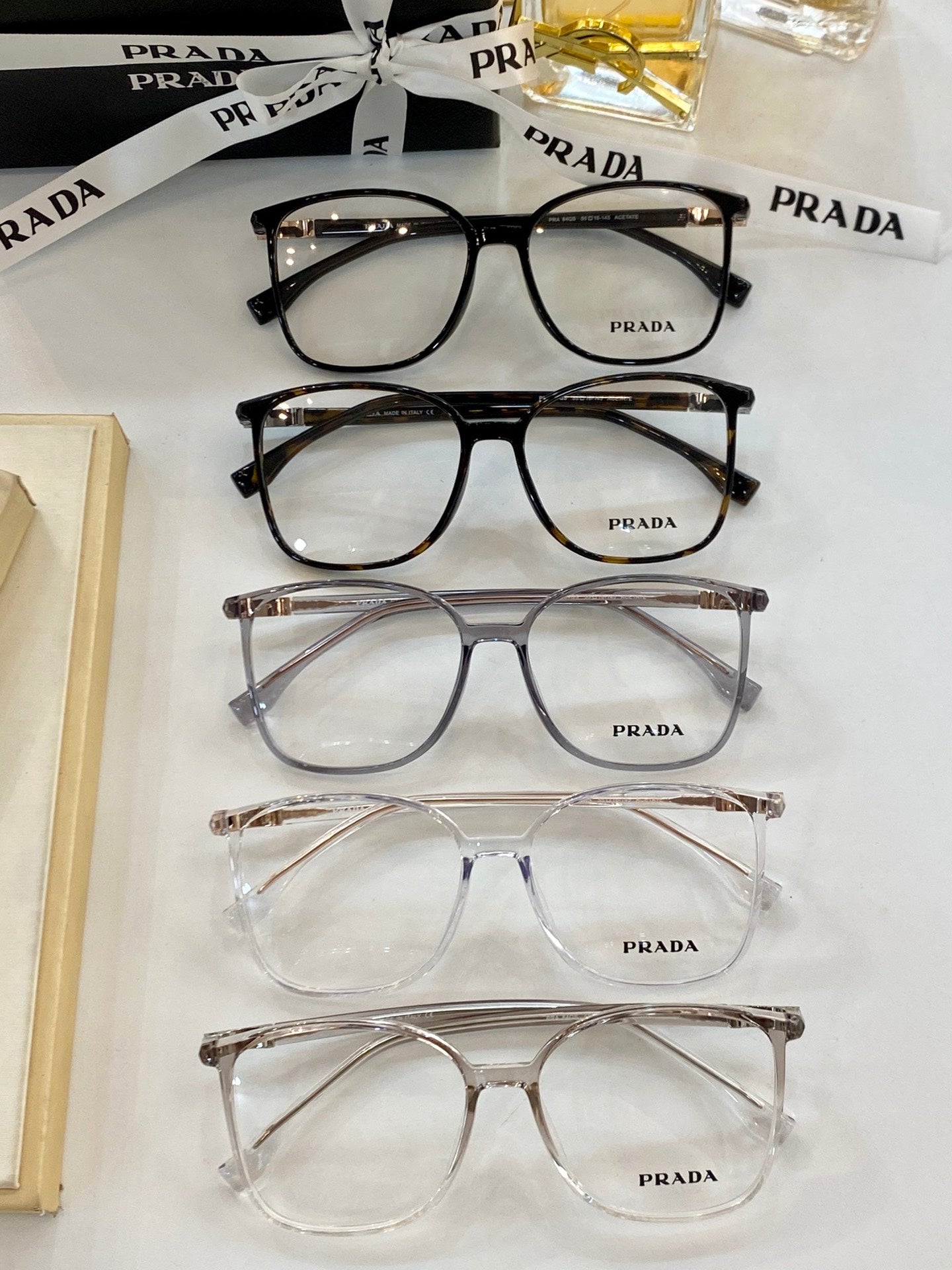Pra*a Glasses
