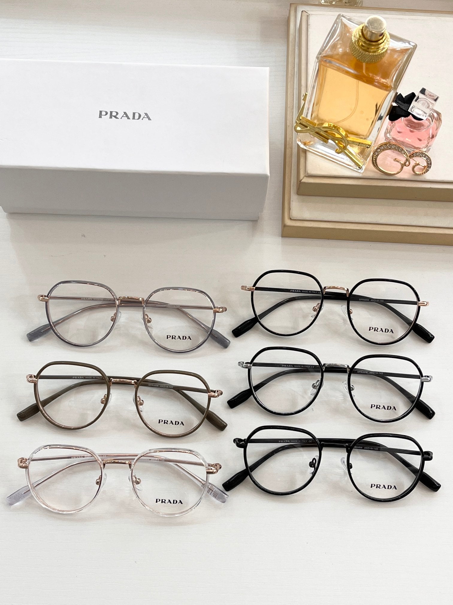 Pra*a Glasses
