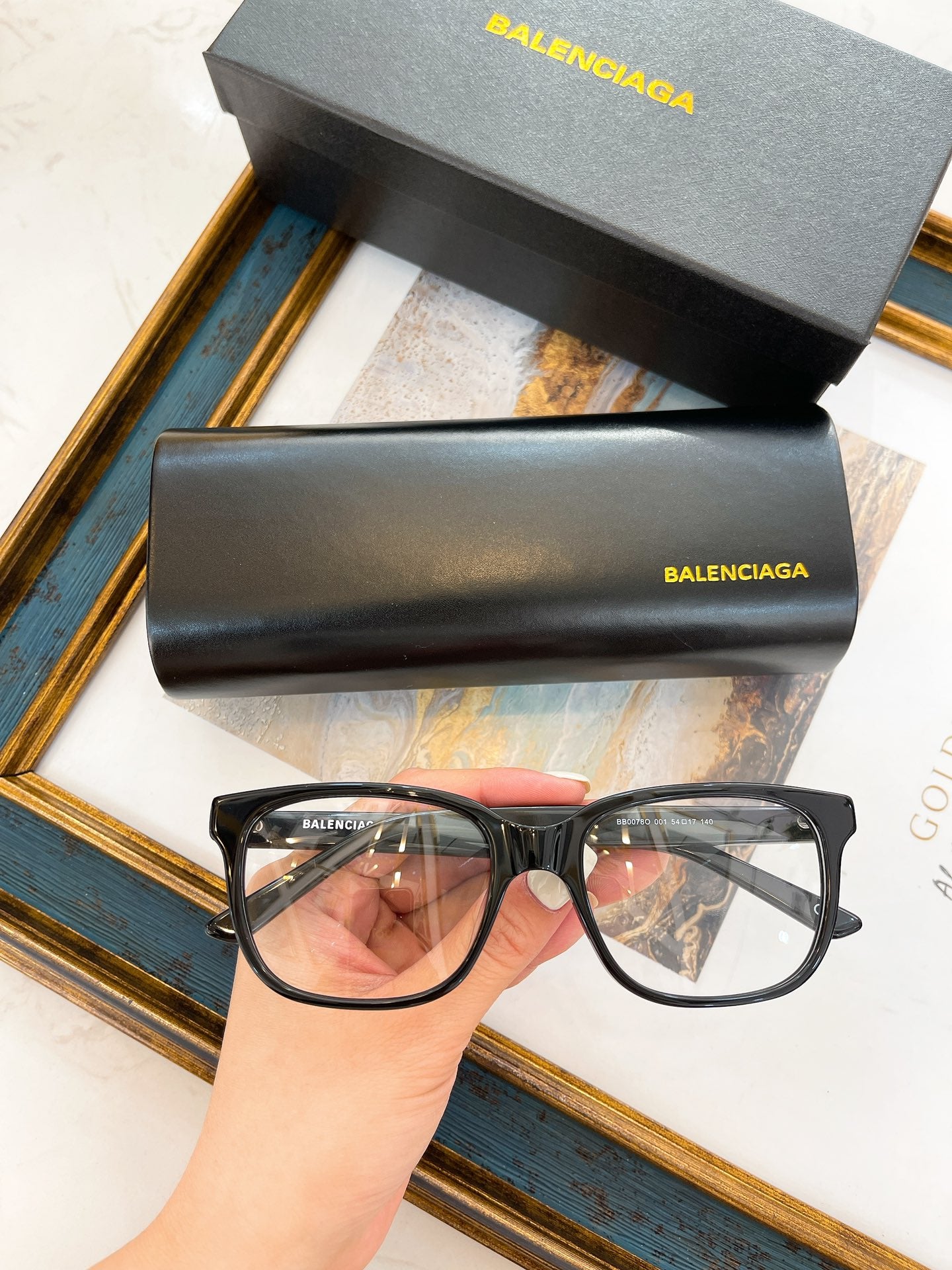 Ba1en*iaga Glasses
