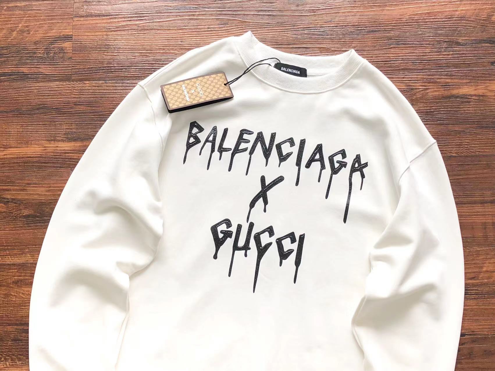Gvc*1 x Ba1en*iaga Sweatshirt