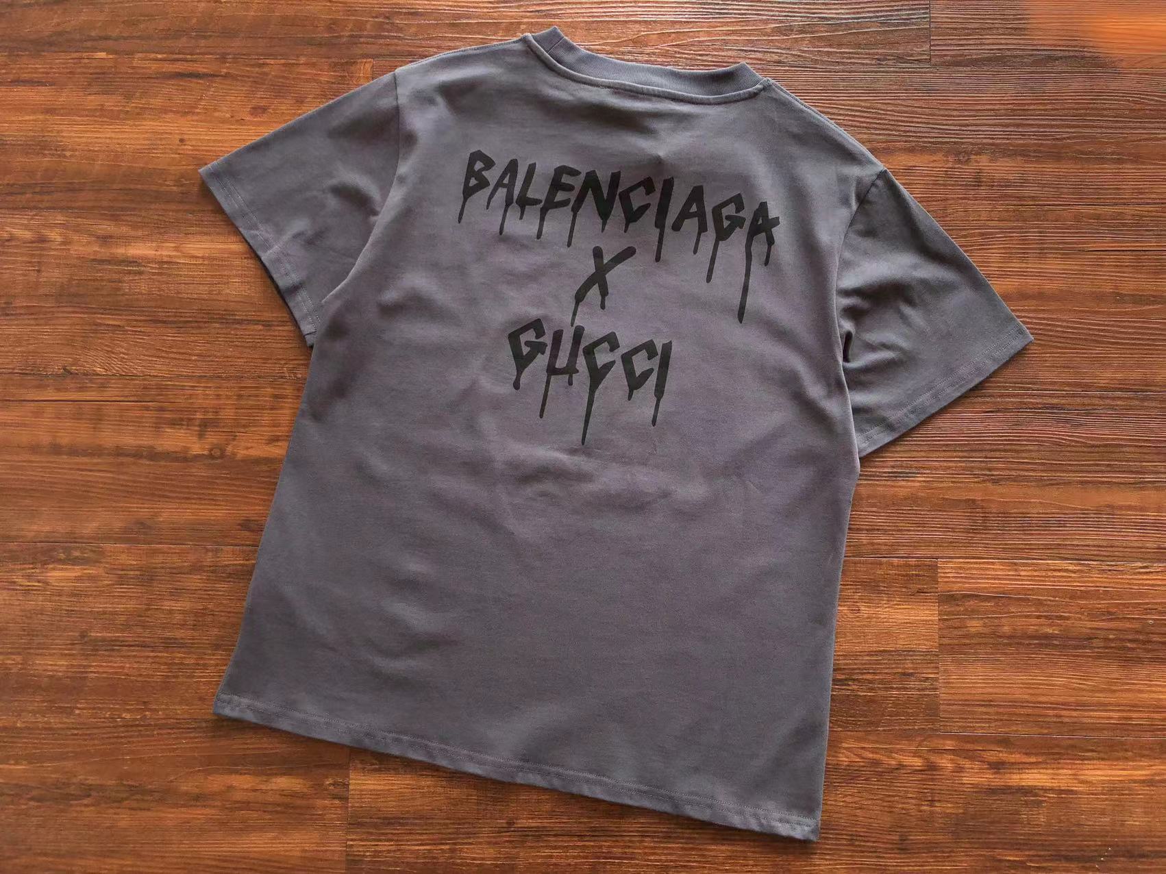 Gvc*1 x Ba1en*iaga T-shirt