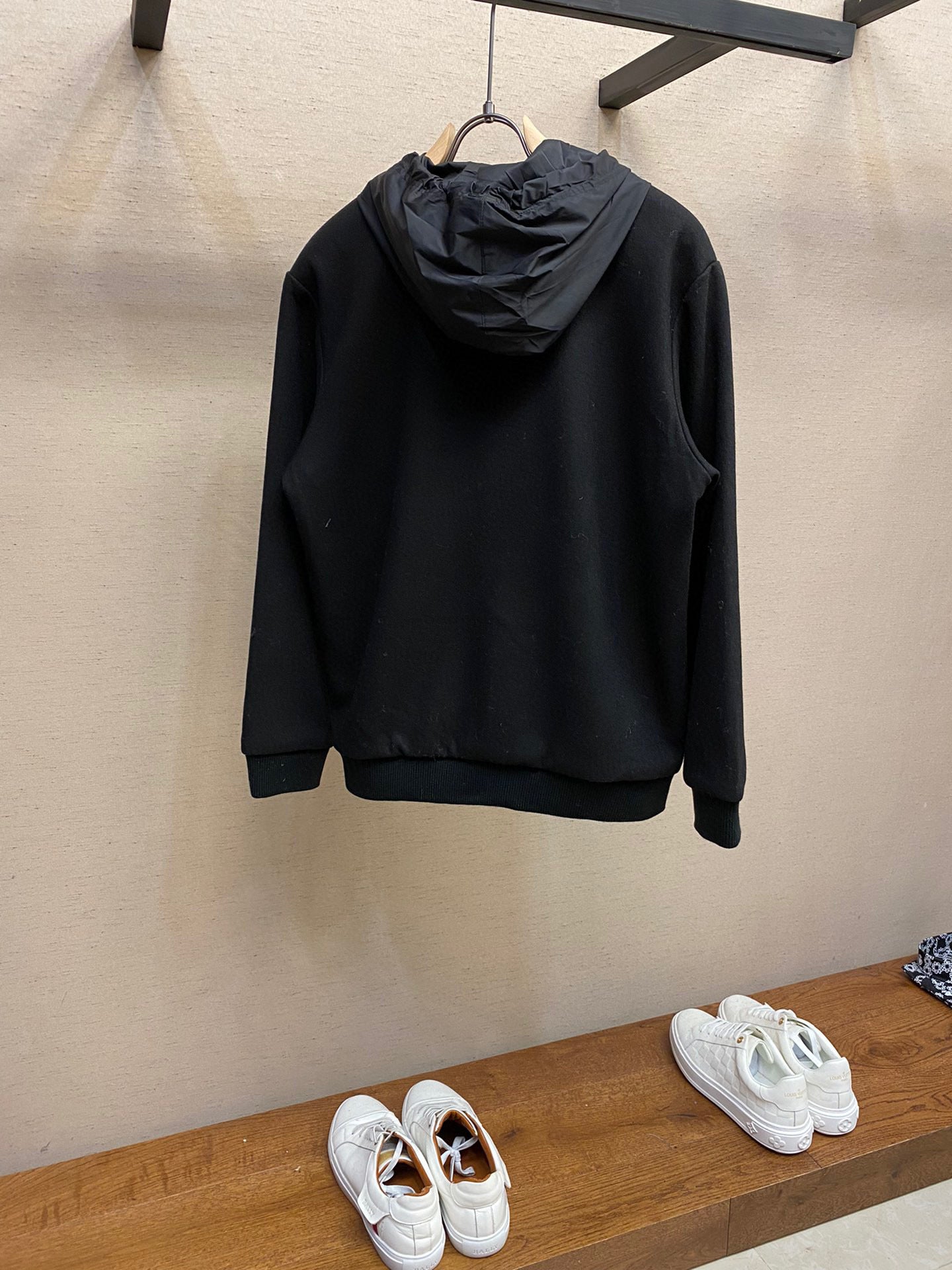 Pra*a Jacket