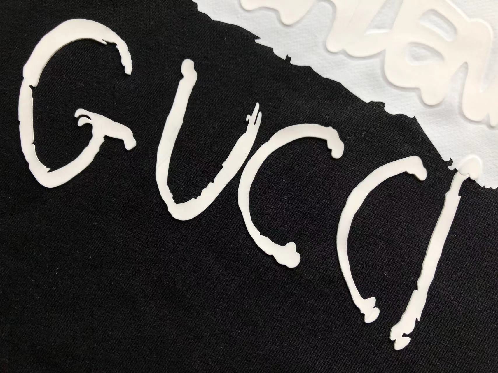 Gvc*1 x Ba1en*iaga Sweatshirt