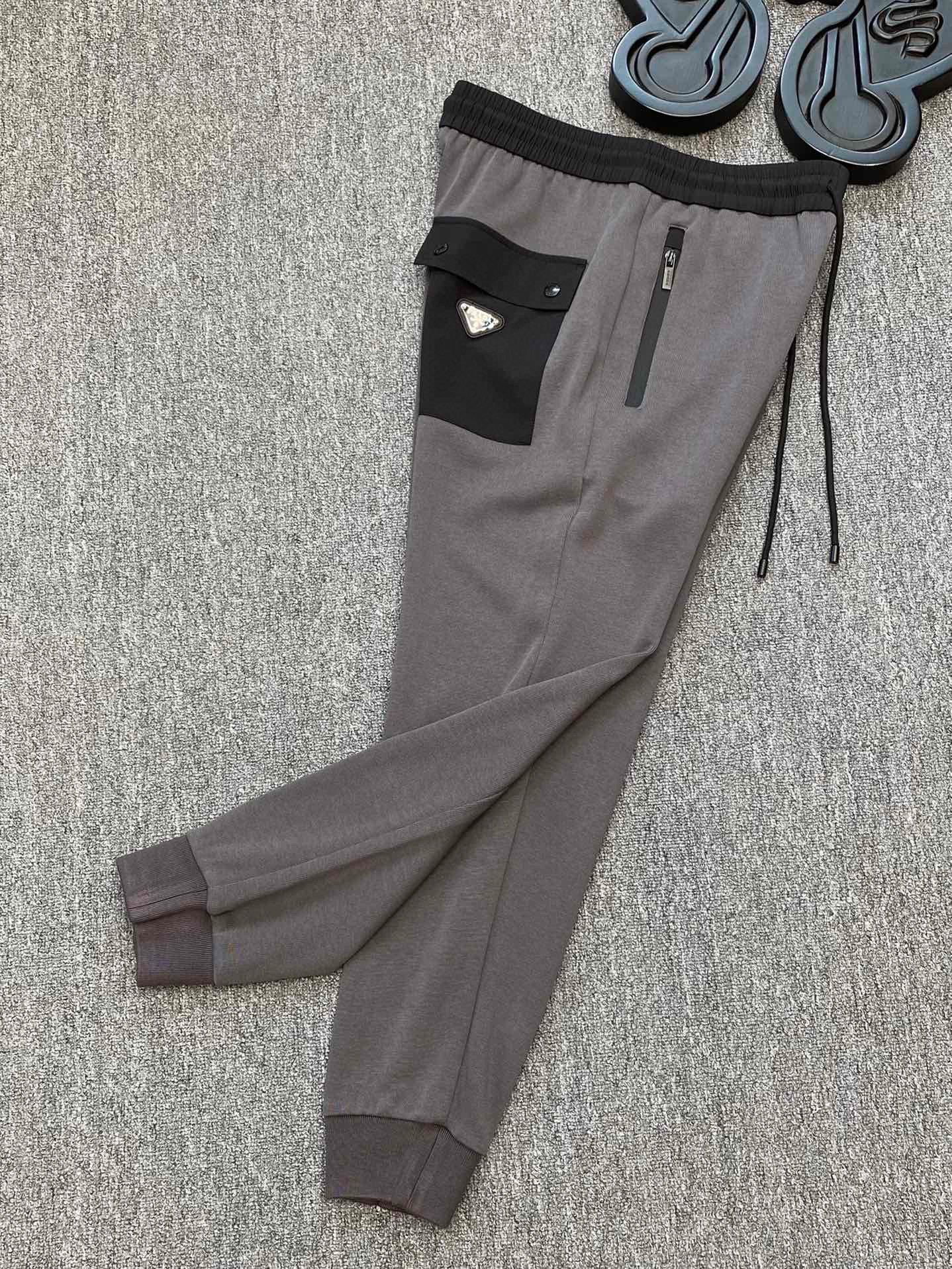 Pra*a Sweatpants