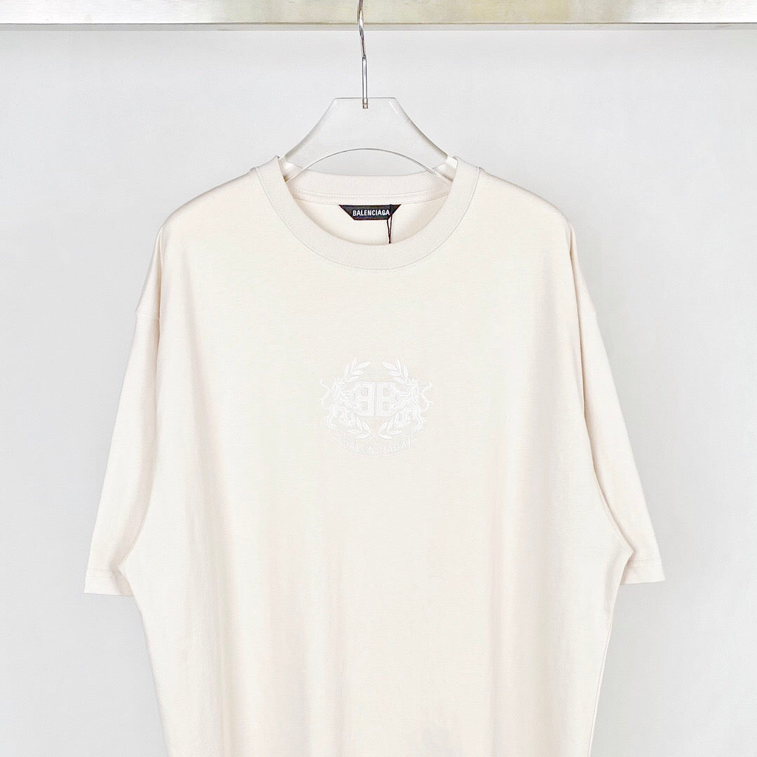 Ba1en*iaga “Glo” T-Shirt