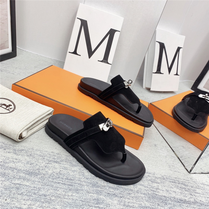 H**me5 couple shoes