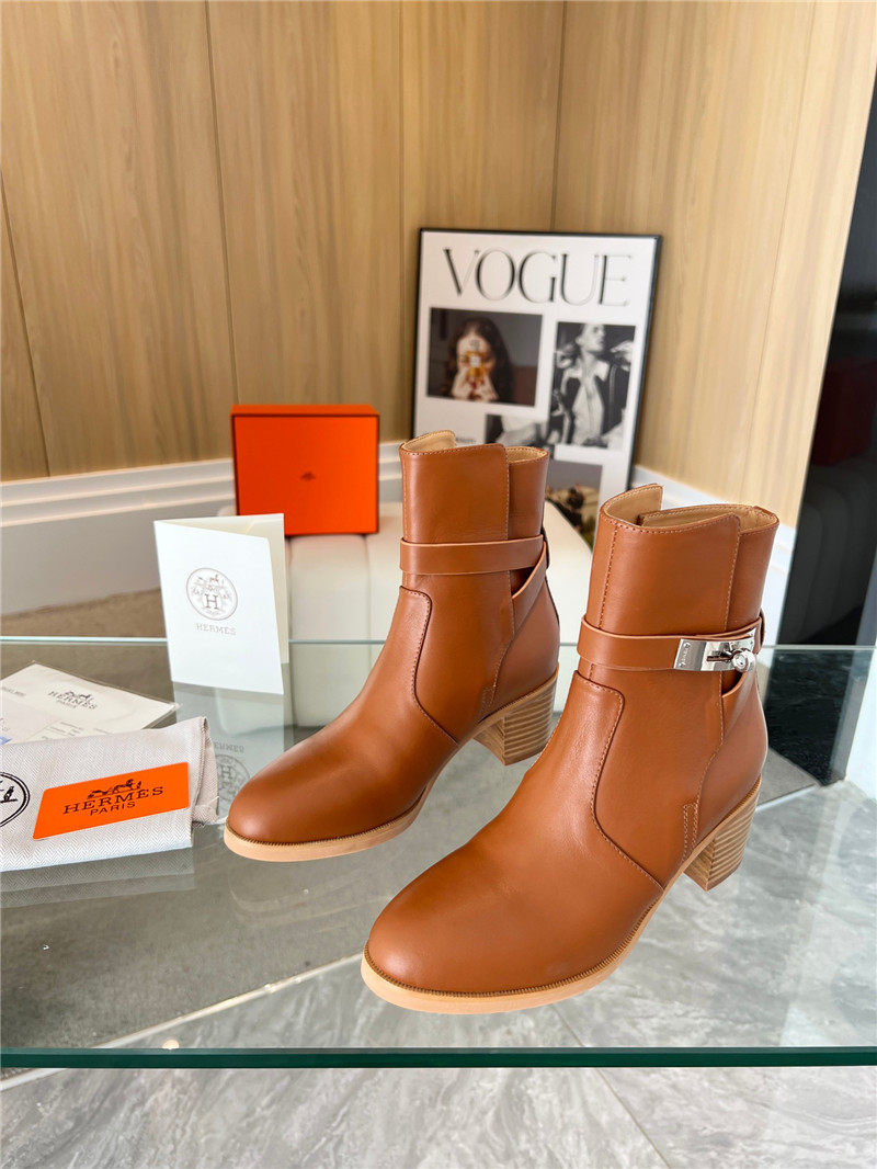 H**me5 Kelly Buckle Rider Boots