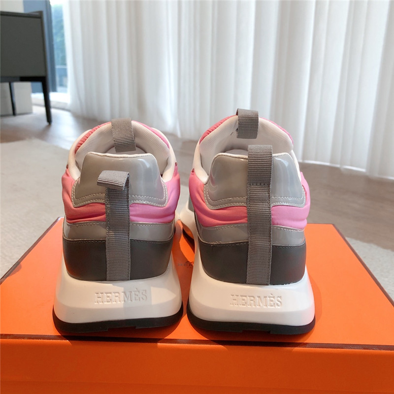 H**me5 new sneakers