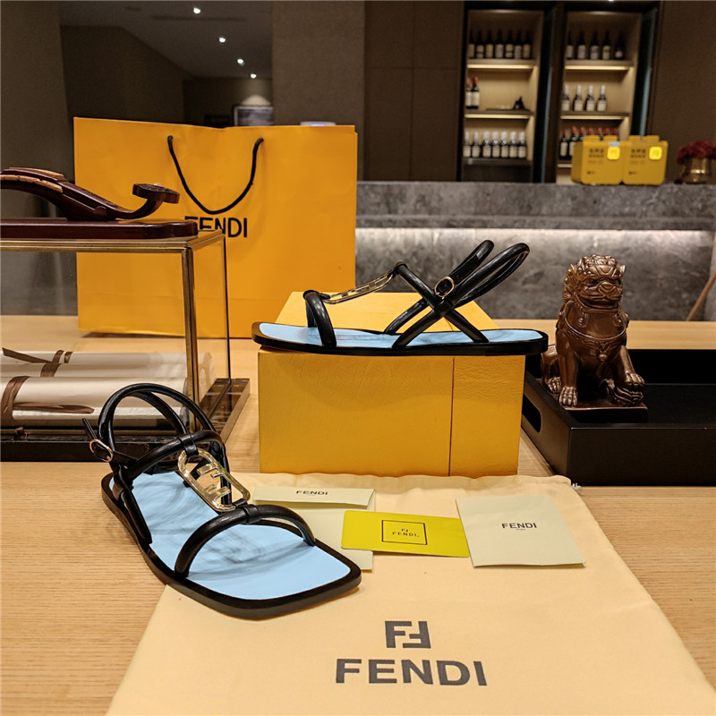 F**di flat beach sandals
