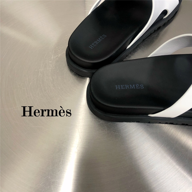 H**me5 edith hole slippers