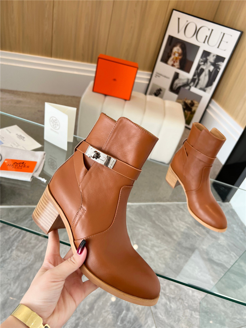 H**me5 Kelly Buckle Rider Boots