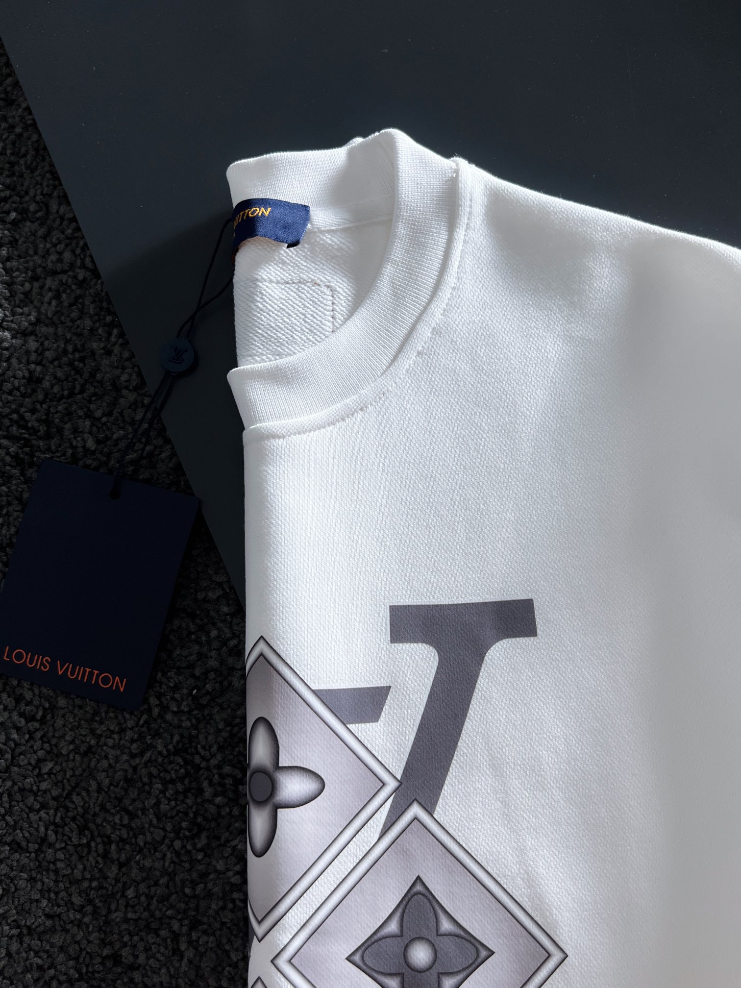 L0vis Vvtt0n Hoodie