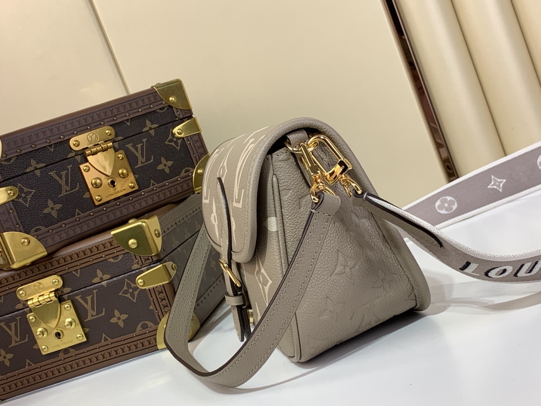 L0vis Vvtt0n Monogram Empreinte